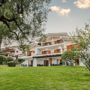 Katerina's Garden Mola Kaliva